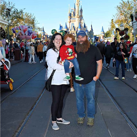 Meet your Posher, Leanne - Picture 2 of 4